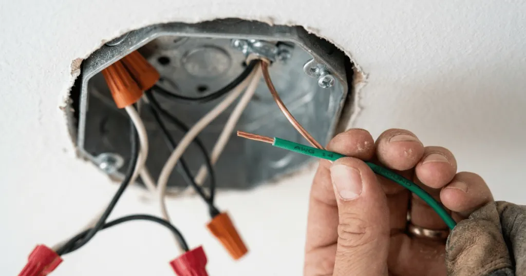 Do ceiling fans need a ground wire?