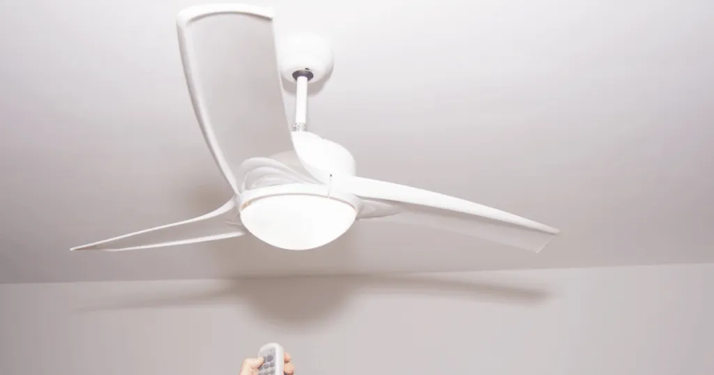 How to change ceiling fan rotation?