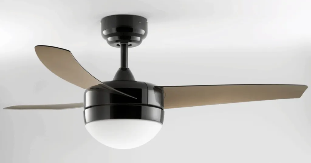 What size light bulb for ceiling fan?